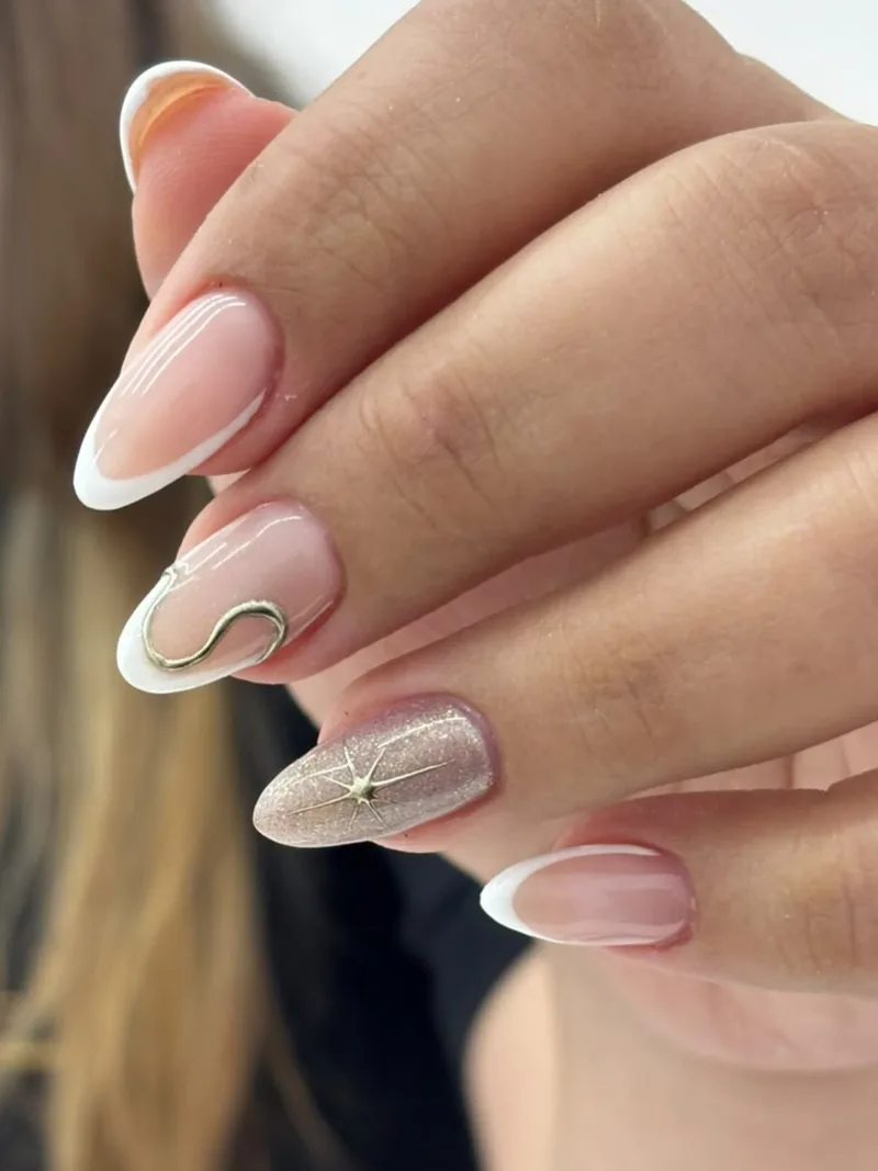 French tips, shimmer and gold details